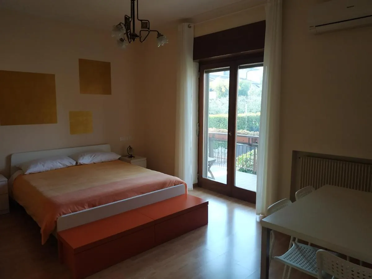 B&B Villa Filotea & Apartment Desenzano del Garda Nocleg ze śniadaniem