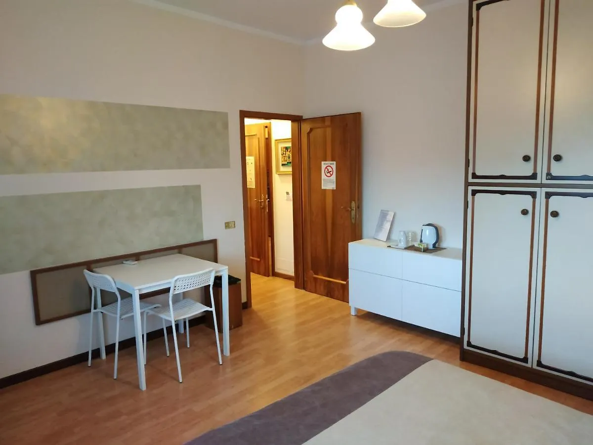 *** Nocleg ze śniadaniem B&B Villa Filotea & Apartment Desenzano del Garda Włochy
