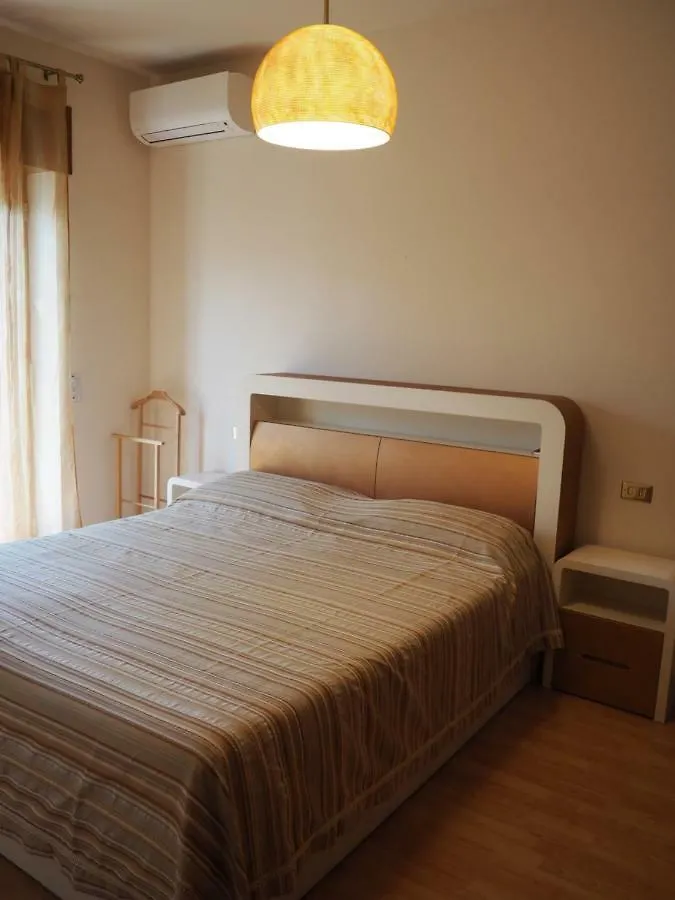 *** Nocleg ze śniadaniem B&B Villa Filotea & Apartment Desenzano del Garda Włochy